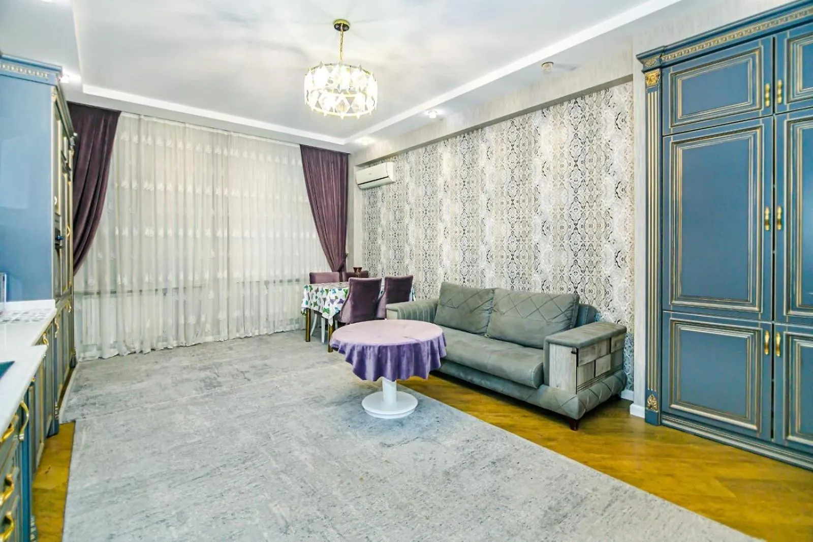 Vip Apartment Number One Bakú